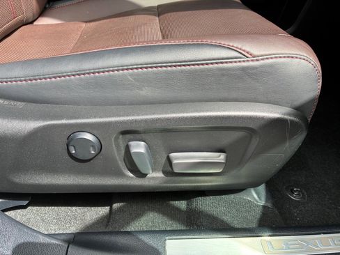 Used 2017 Lexus RX 350 AWD w/ Premium Package image 18