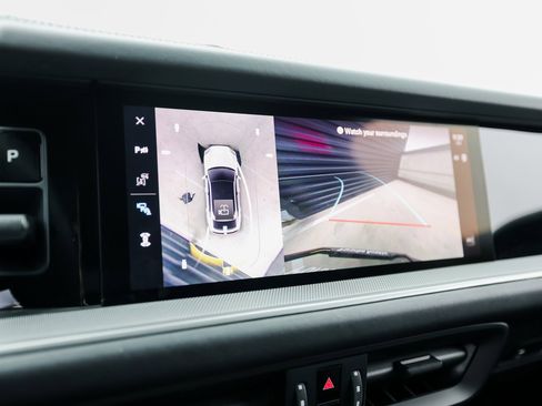 Certified 2024 Porsche Cayenne S image 19