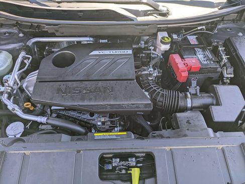 Used 2025 Nissan Rogue SV FWD image 38