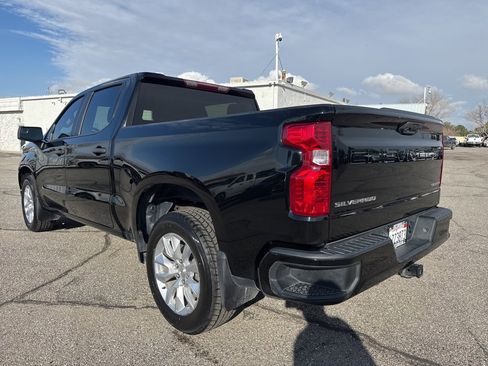 Used 2023 Chevrolet Silverado 1500 Custom image 5