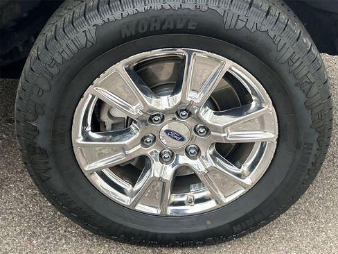 Used 2015 Ford F150 XLT w/ Equipment Group 302A Luxury image 7