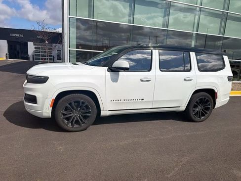 Used 2022 Jeep Grand Wagoneer Series II w/ Quick Order Packagew 28T image 21