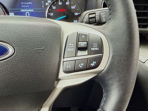 Used 2022 Ford Explorer XLT w/ Equipment Group 202A image 12