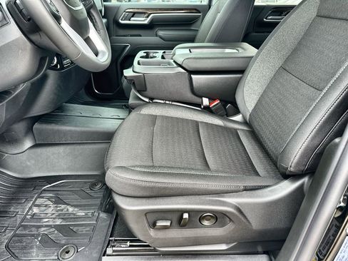 New 2026 GMC Sierra 2500 SLE image 24