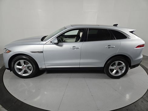 Used 2023 Jaguar F-PACE S image 33