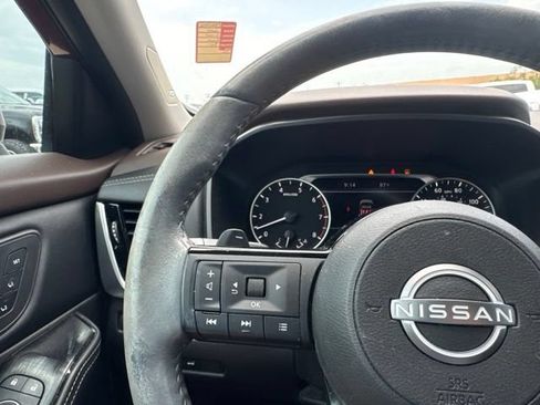 Used 2023 Nissan Rogue SL w/ SL Premium Package FWD image 15