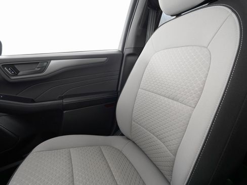 Used 2023 Ford Escape Active image 25