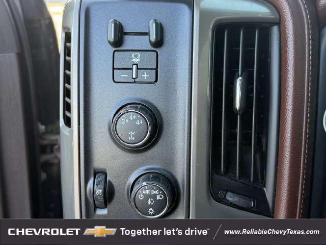 Used 2015 Chevrolet Silverado 3500 High Country w/ Duramax Plus Package AWD/4WD image 26