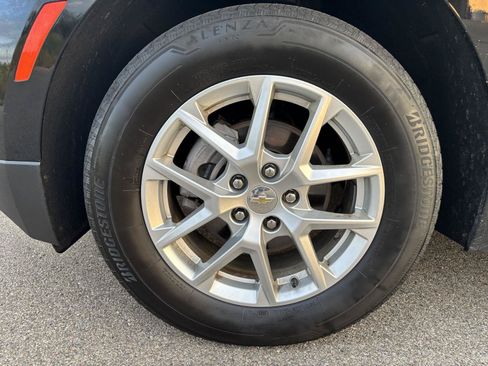 Used 2024 Chevrolet Equinox LT w/ LPO, Floor Liner Package AWD/4WD image 7