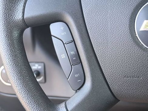 Used 2024 Chevrolet Express 3500 LT w/ LT Preferred Equipment Group RWD image 31