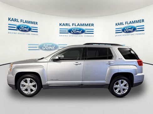 Used 2017 GMC Terrain SLE w/ Technology Package image 5
