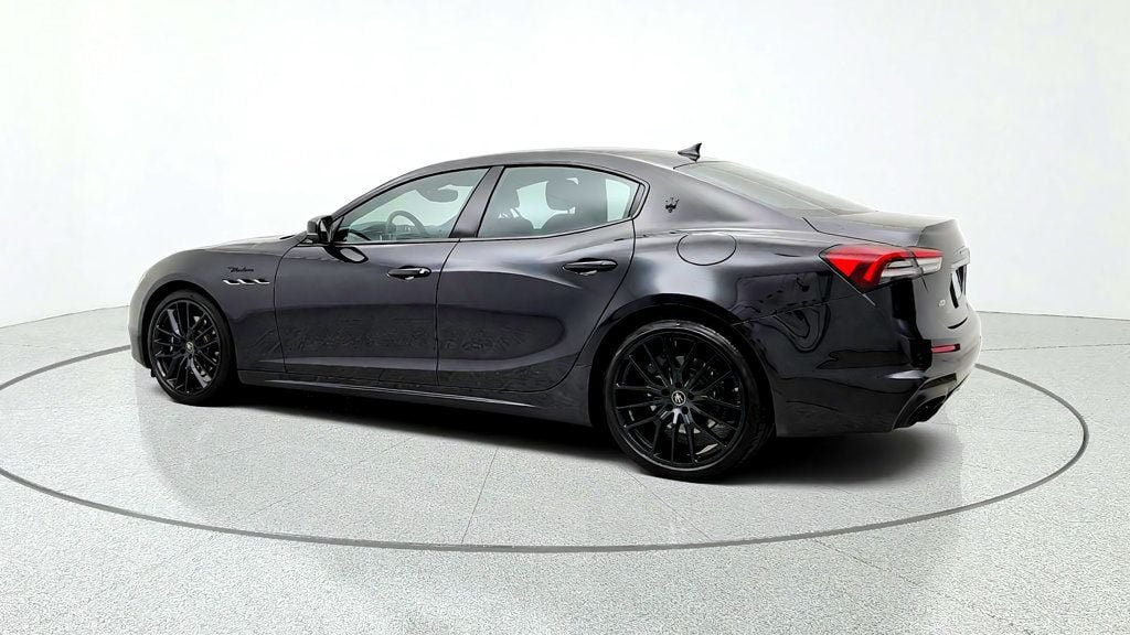 Used 2023 Maserati Ghibli Modena Q4 AWD/4WD image 7