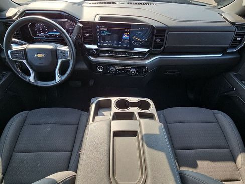 Used 2024 Chevrolet Silverado 1500 LT AWD/4WD image 25