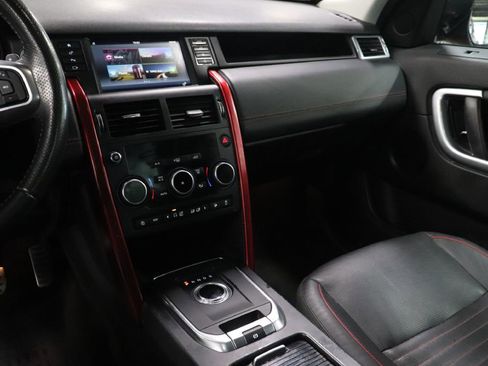 Used 2018 Land Rover Discovery Sport HSE image 29