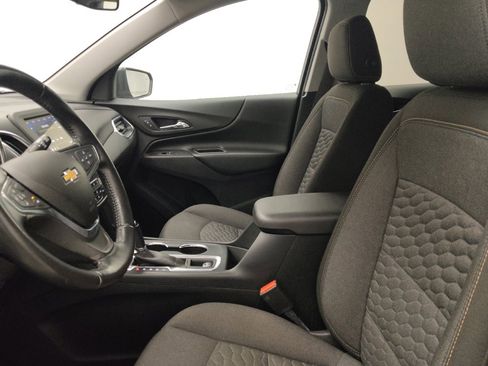 Used 2019 Chevrolet Equinox LT w/ Driver Convenience Package FWD image 17