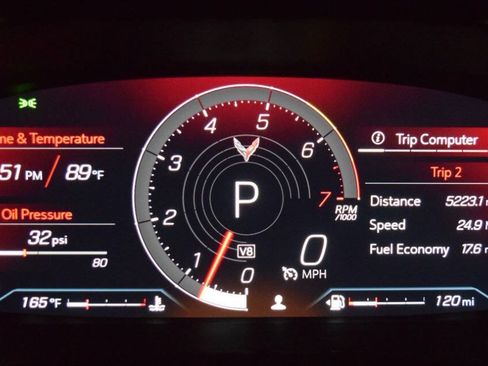 Used 2025 Chevrolet Corvette Stingray Coupe w/ Z51 Performance Package RWD image 3