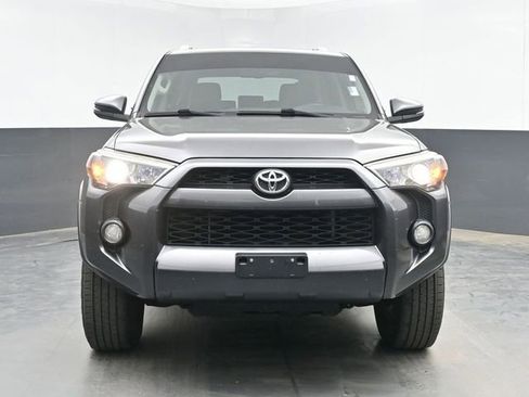 Used 2018 Toyota 4Runner SR5 Premium AWD/4WD image 3