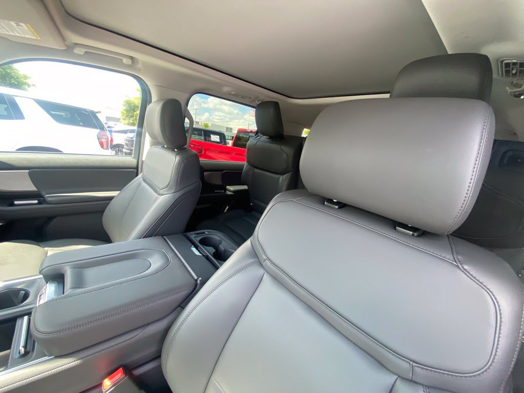 New 2026 Ford Expedition Active AWD/4WD image 23