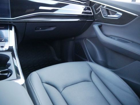 Used 2025 Audi Q7 3.0T Premium Plus image 38