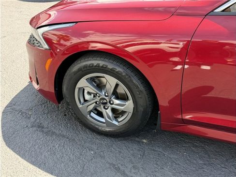 Used 2021 Kia K5 LXS image 11