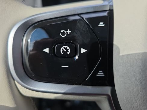 New 2026 Volvo XC90 T8 Ultra w/ Protection Package Premier image 27