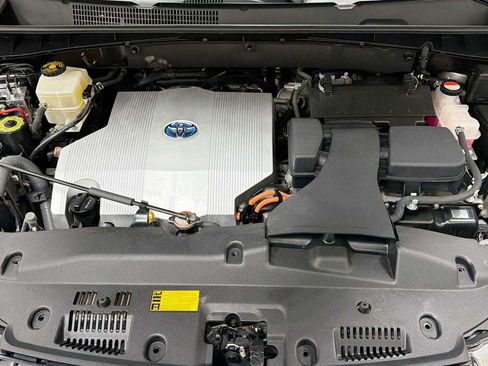 Used 2017 Toyota Highlander XLE AWD/4WD image 32