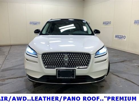 Used 2022 Lincoln Corsair AWD w/ Premium Package image 8