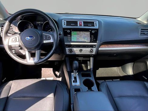 Used 2017 Subaru Outback 2.5i Limited image 7