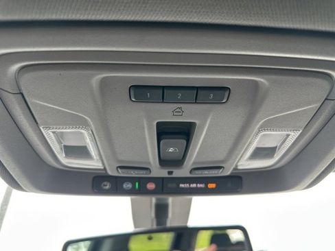 Used 2023 GMC Sierra 3500 SLT w/ SLT Preferred Package image 30