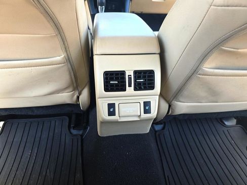 Used 2018 Subaru Outback 2.5i Limited image 23