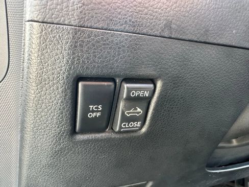 Used 2005 Nissan 350Z Touring image 34