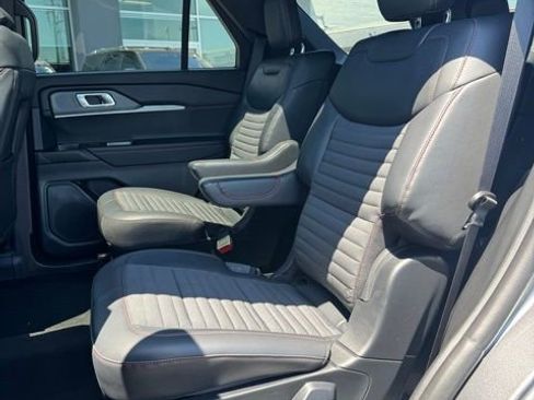 Certified 2026 Ford Explorer ST-Line w/ ST-Line Street Pack AWD/4WD image 22
