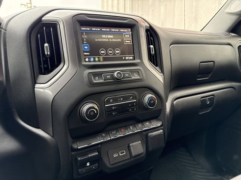 Used 2019 Chevrolet Silverado 1500 Custom Trail Boss w/ Custom Convenience Package image 15