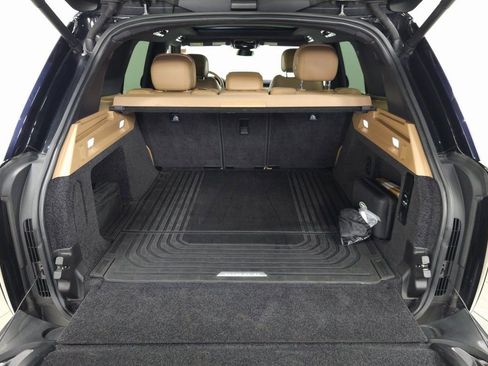Used 2023 Land Rover Range Rover SE image 6