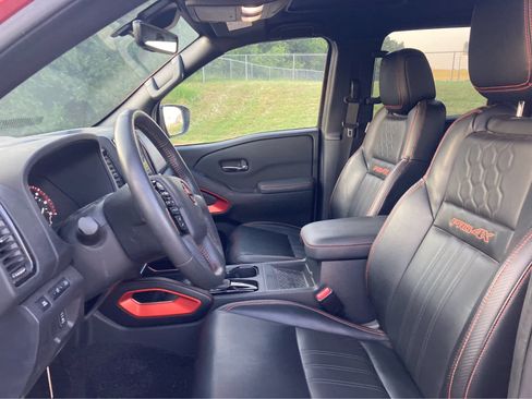 Used 2023 Nissan Frontier PRO-4X w/ Pro-4X Premium Package AWD/4WD image 3