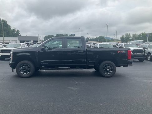 New 2026 Ford F250 XL w/ STX Appearance Package AWD/4WD image 8