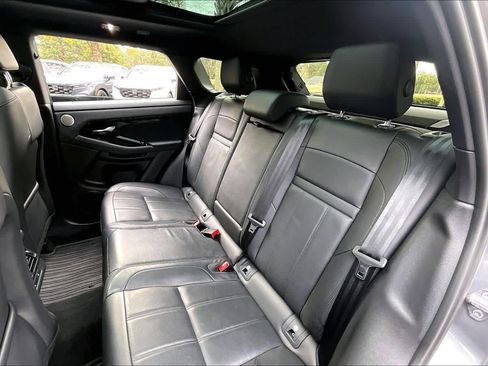 Used 2024 Land Rover Range Rover Evoque Dynamic SE AWD/4WD image 38