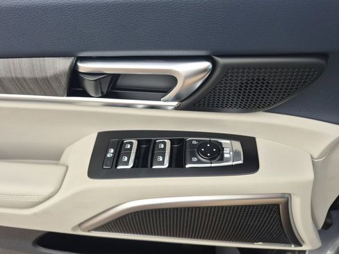 New 2025 Kia Telluride EX w/ EX Captain's Chair Package image 7