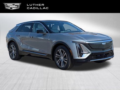 New 2026 Cadillac Lyriq Luxury w/ LPO, Floor Liner Package image 1