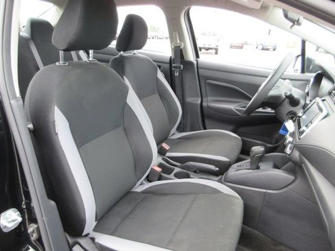 Used 2025 Nissan Versa S w/ Trunk Package FWD image 17
