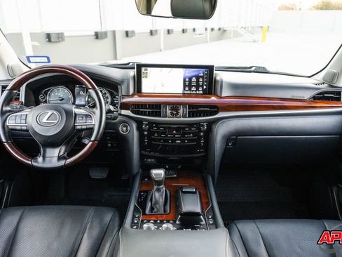 Used 2021 Lexus LX 570 4WD w/ Luxury Package image 6