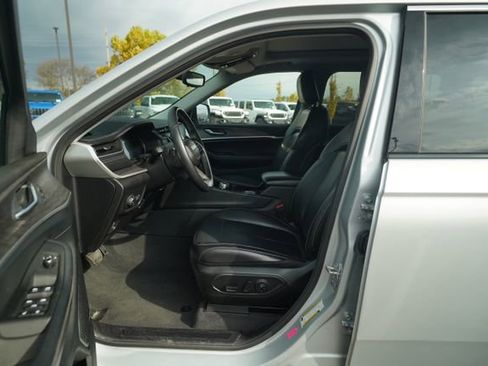 Used 2021 Jeep Grand Cherokee L Limited image 13