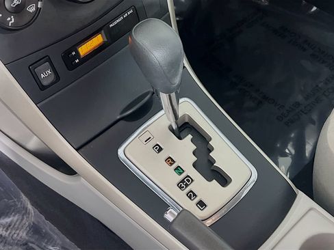 Used 2010 Toyota Corolla LE FWD image 15