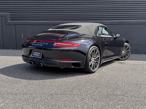 Certified 2017 Porsche 911 Carrera 4S image 10