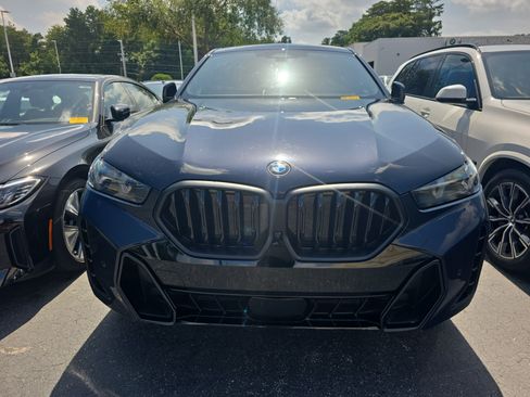 Used 2024 BMW X6 xDrive40i w/ Executive Package AWD/4WD image 2