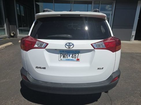 Used 2013 Toyota RAV4 XLE FWD image 4