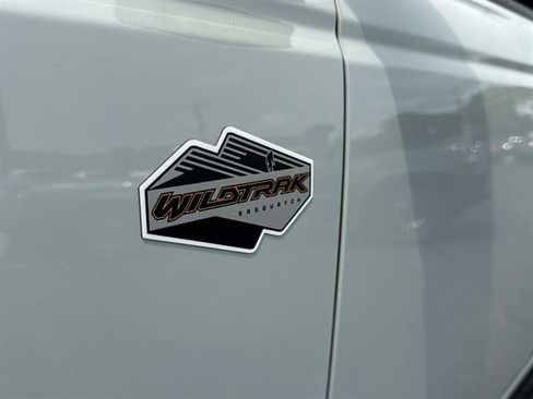 Certified 2022 Ford Bronco Wildtrak AWD/4WD image 8