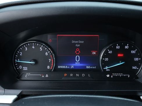 Used 2024 Ford Explorer XLT w/ Equipment Group 202A image 19