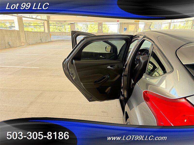Used 2017 Ford Focus ST w/ Equipment Group 401A FWD image 47