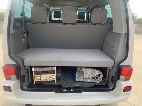 Used 2002 Volkswagen Eurovan MV FWD image 15
